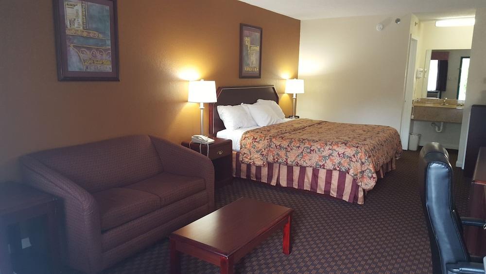 Red Roof Inn & Suites Rom Eksteriør billede
