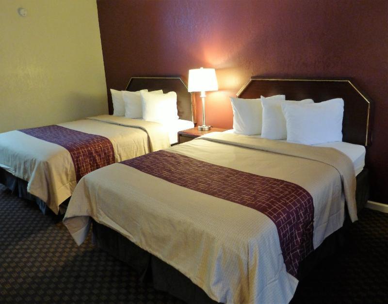 Red Roof Inn & Suites Rom Eksteriør billede